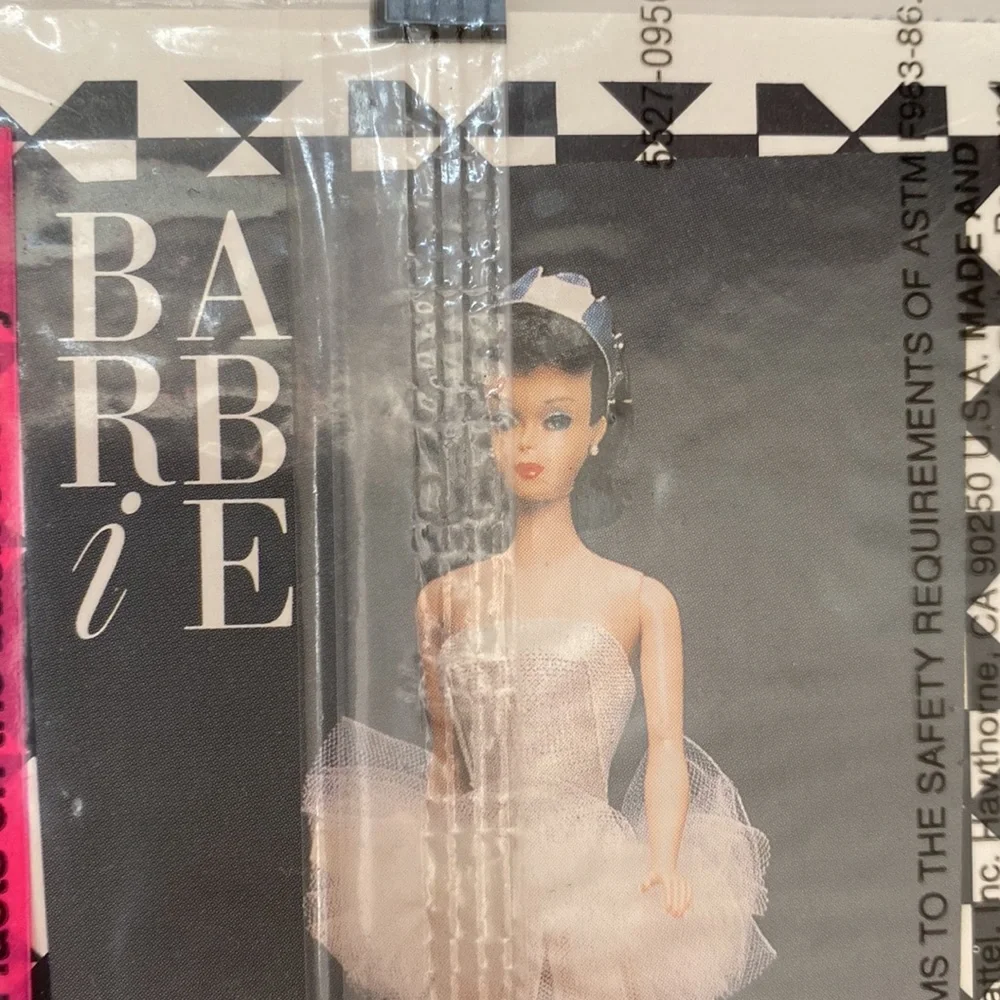 Vintage Barbie Trading Card Bundle Sealed - Lot of 8 - Picture 3 of 8
